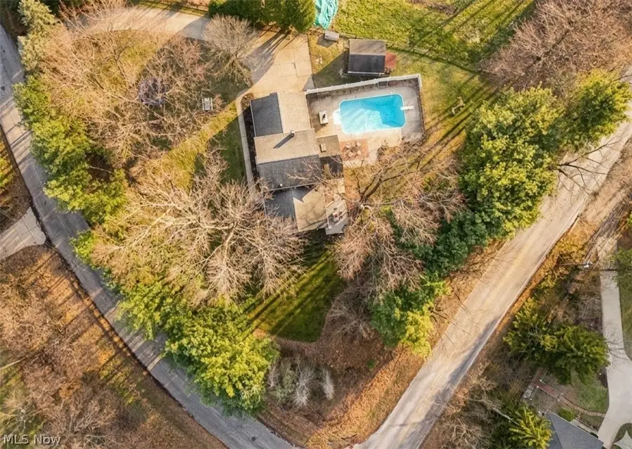 1420 Trails End Drive, New Franklin, OH 44216 - #3