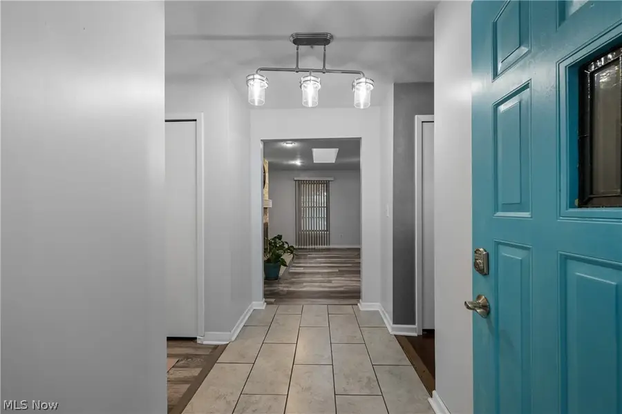 528 E Howe Road, Tallmadge, OH 44278 - #2