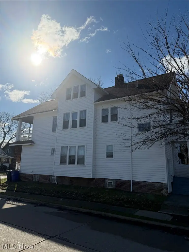 1128 E 168th Street, Cleveland, OH 44110 - #2