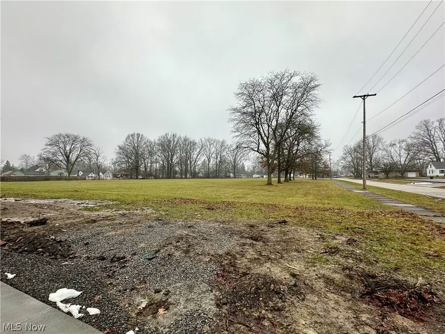 1595 Drexel Nw Avenue, Warren, OH 44485 - #3