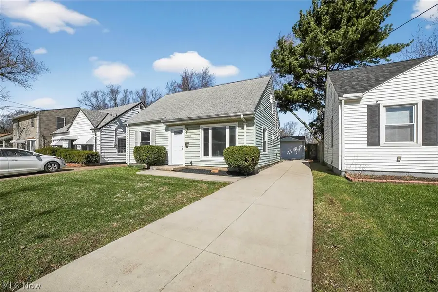 13510 Bennington Avenue, Cleveland, OH 44135 - #2