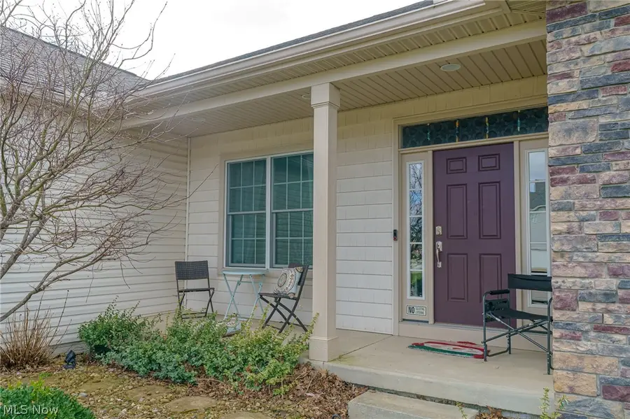 23201 Lakeridge Way, Columbia Station, OH 44028 - #2