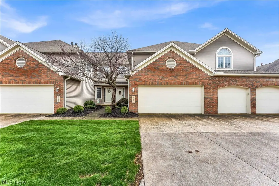 120 Ambleside Way, Amherst, OH 44001 - #1