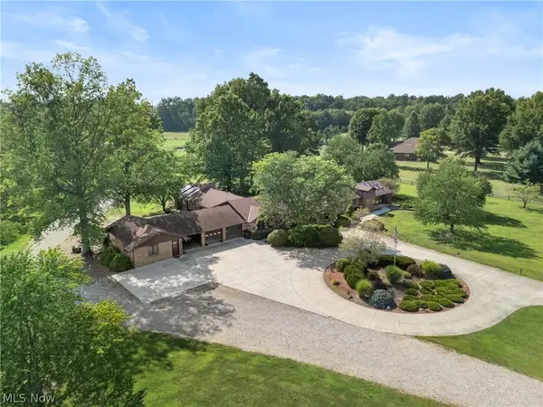 11950 Castleton Lane, Grafton, OH 44044