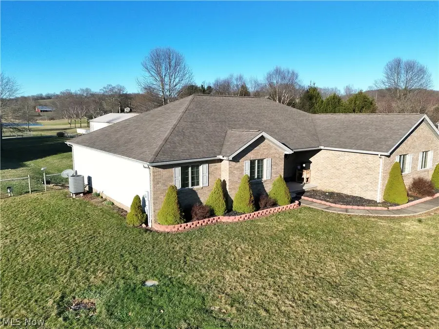 9280 Rochester Road, Minerva, OH 44657 - #2