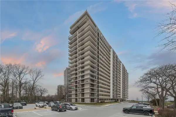 12550 Lake Avenue #201, Lakewood, OH 44107