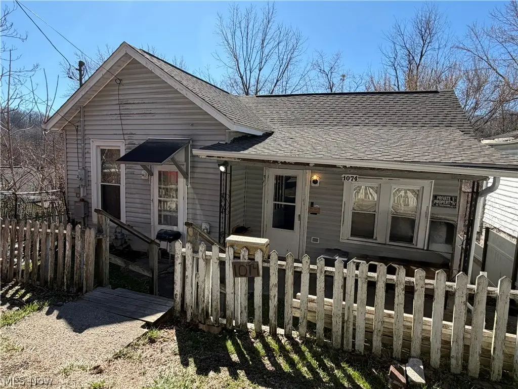 1074 Grant Street, Zanesville, OH 43701 - #1