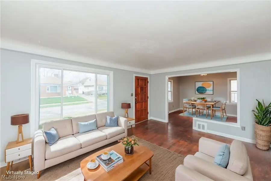 14906 Kingsford Avenue, Cleveland, OH 44128 - #2