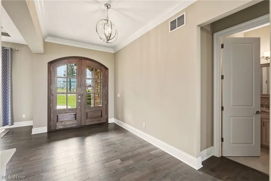 637 Lyonswood Drive, Hinckley, OH 44233 - #3