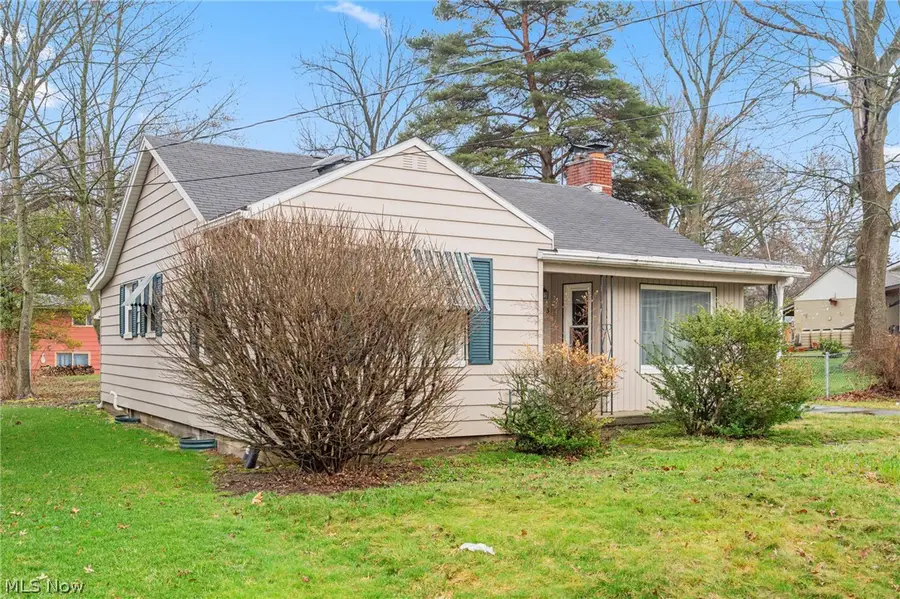 423 S 14th Street, Sebring, OH 44672 - #2