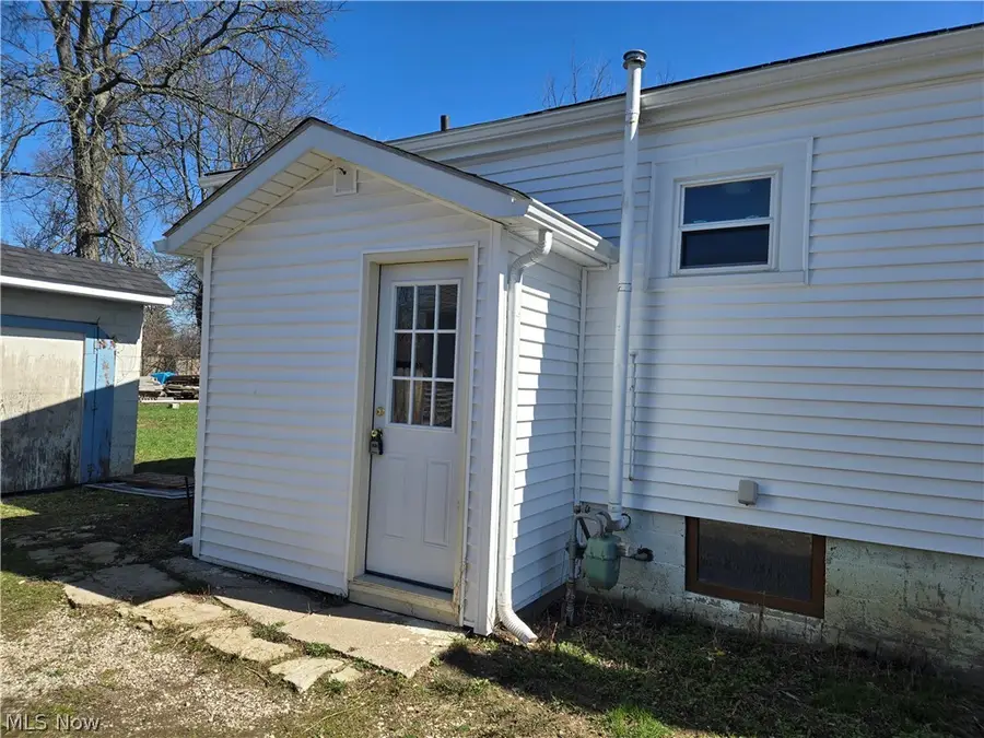319 17th Street, Elyria, OH 44035 - #3