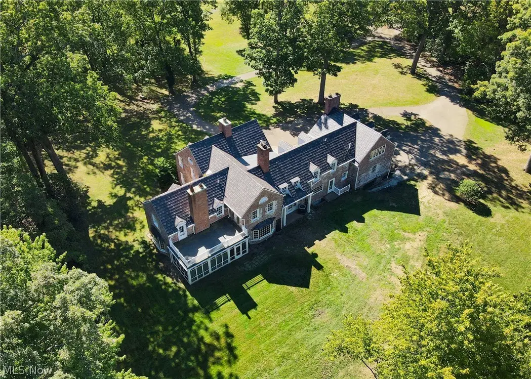 1322 Springhill Ne Lane, Massillon, OH 44646 - #1