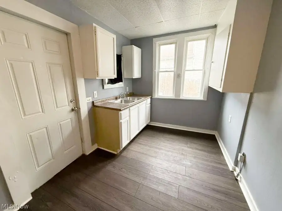 3206 W 50th Street, Cleveland, OH 44102 - #3