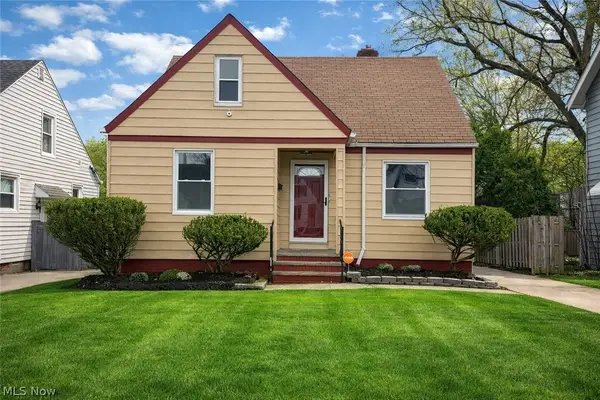 19910 Mountville Drive, Maple Heights, OH 44137