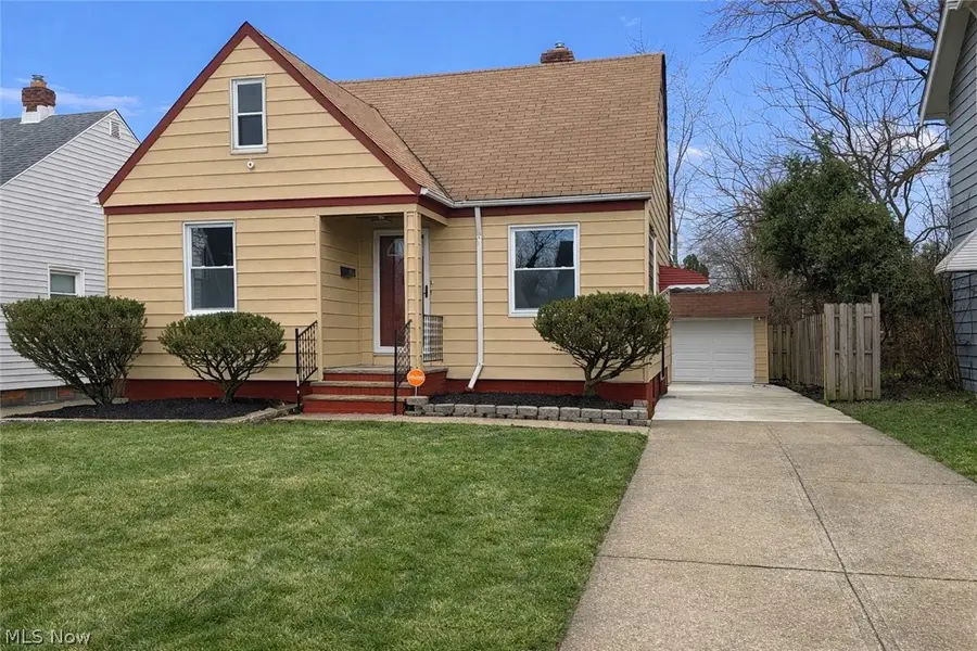 19910 Mountville Drive, Maple Heights, OH 44137 - #2