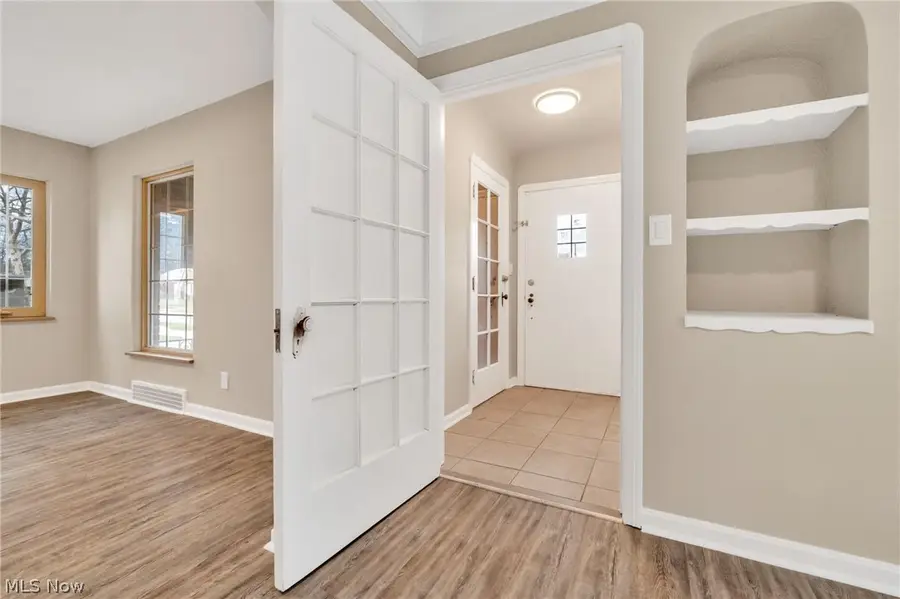 4870 W 14th Street, Cleveland, OH 44109 - #3