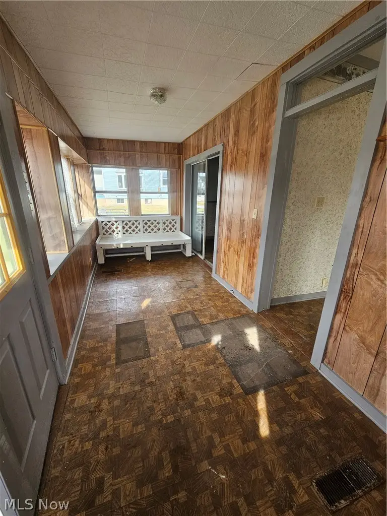 217 S High Street, Freeport, OH 43973 - #2