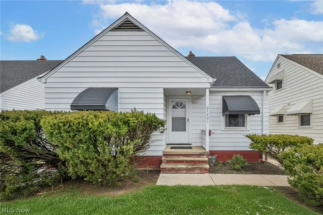 21601 Gardenview Drive, Maple Heights, OH 44137 - #1