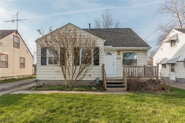 609 Princeton Avenue, Elyria, OH 44035