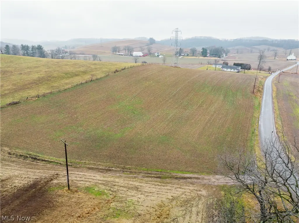3967 Crooked Run Nw Road, New Philadelphia, OH 44663 - #1