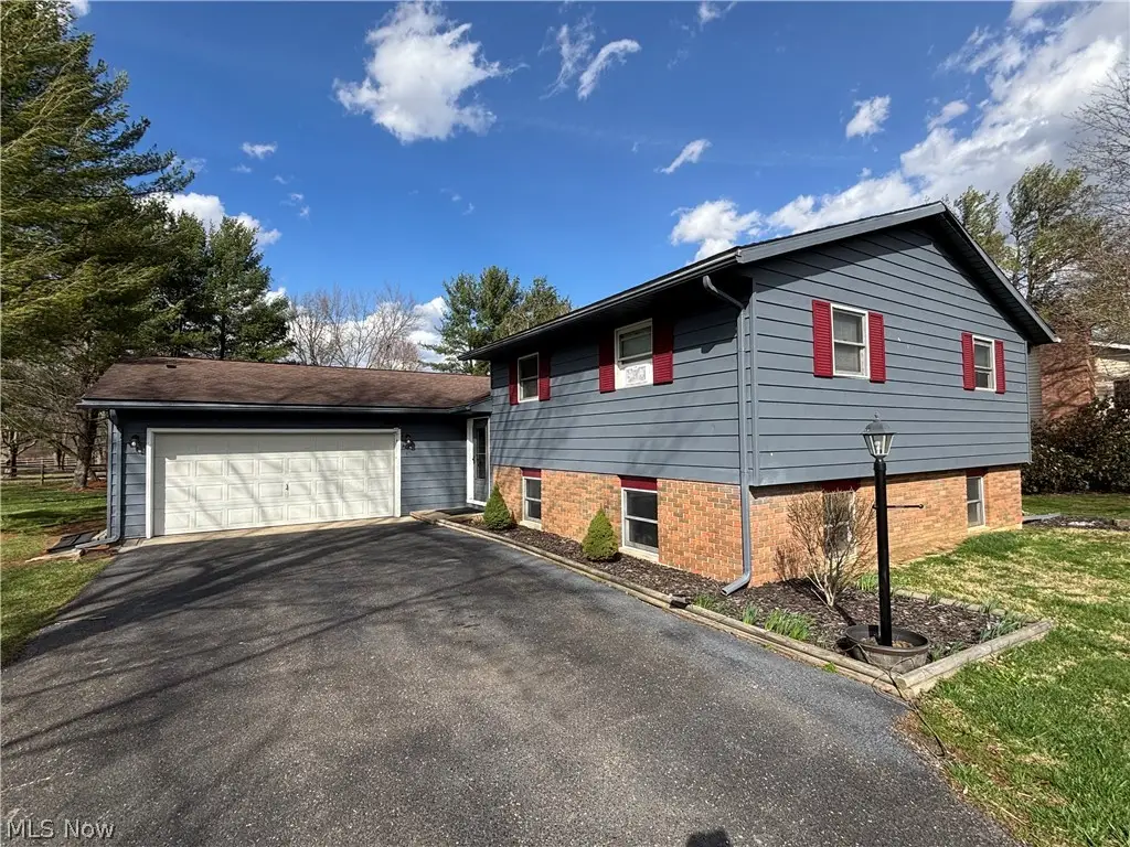 305 Mel Kay Way, Zanesville, OH 43701 - #1