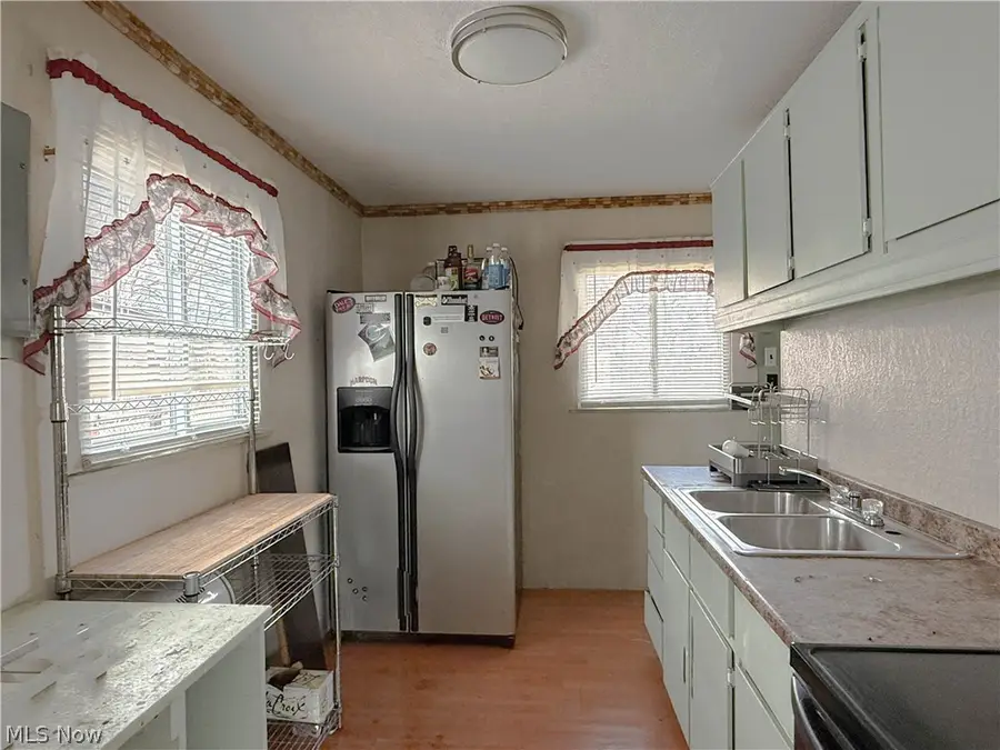 1654 Thalia Avenue, Youngstown, OH 44514 - #2