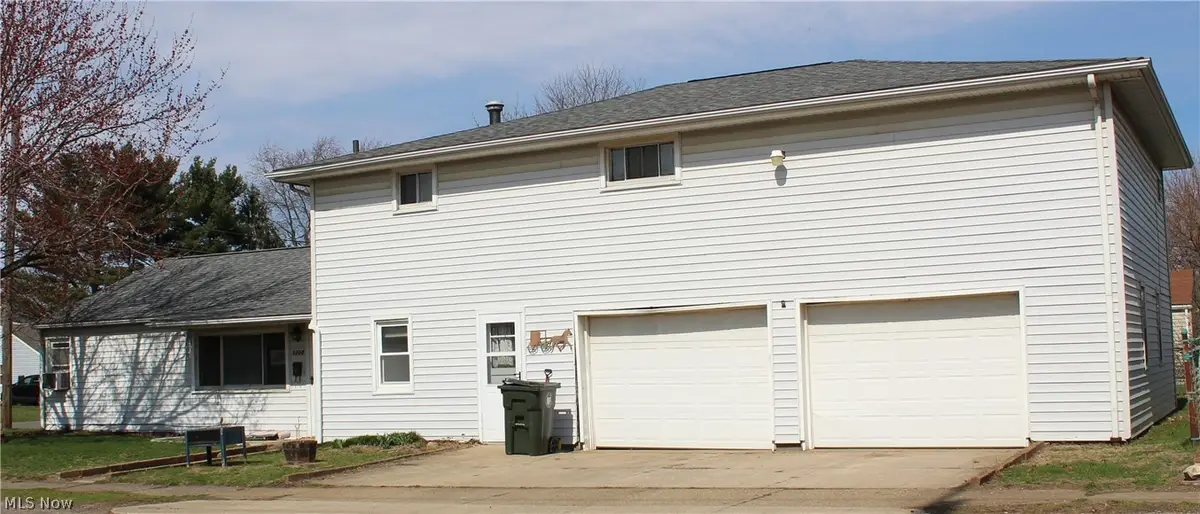 1258 Hawthorne Sw Avenue, Canton, OH 44710 - #1