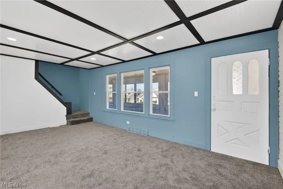 9602 Plymouth Avenue, Garfield Heights, OH 44125 - #3