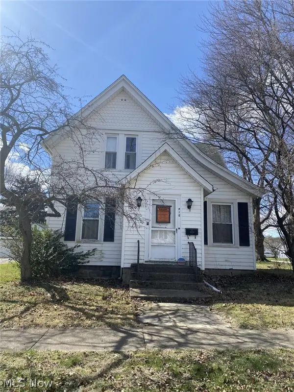 418 Adams Avenue, Huron, OH 44839