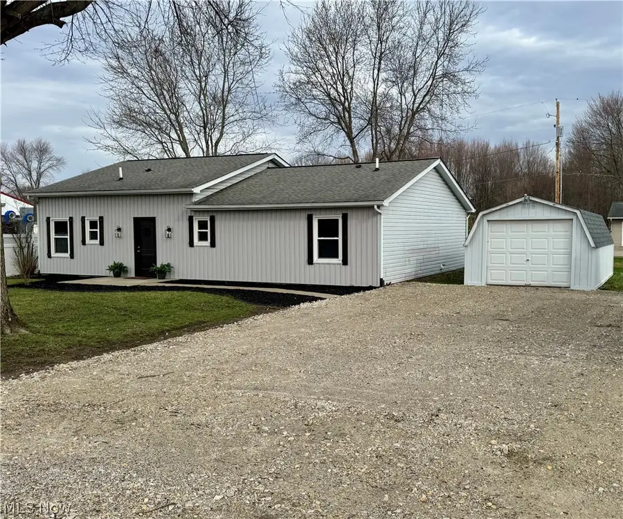 126 1/2 W Broadway Street, New Lexington, OH 43764 - #2