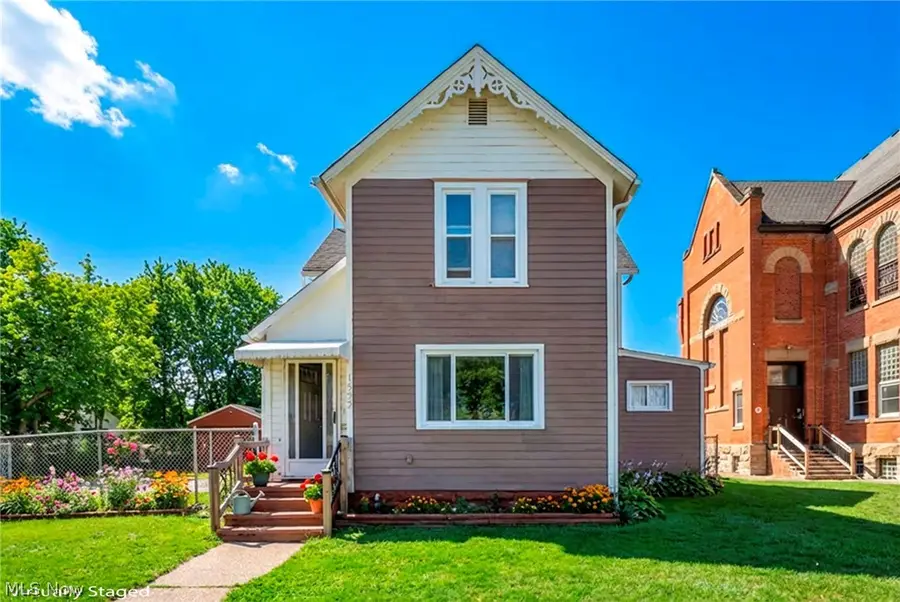 1552 Reid Avenue, Lorain, OH 44052 - #2