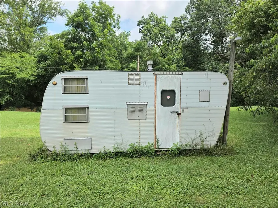 99 E Apple Blossom Way, Elizabeth, WV 26143 - #3