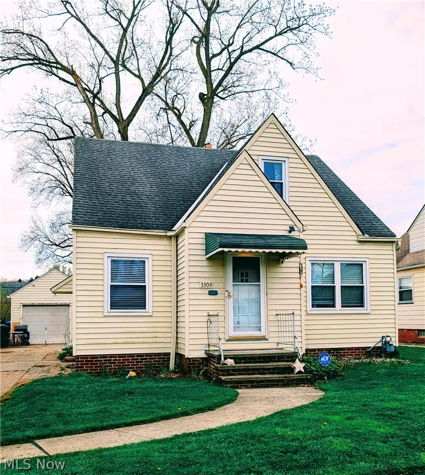 3309 Lincoln Avenue, Parma, OH 44134 - #2