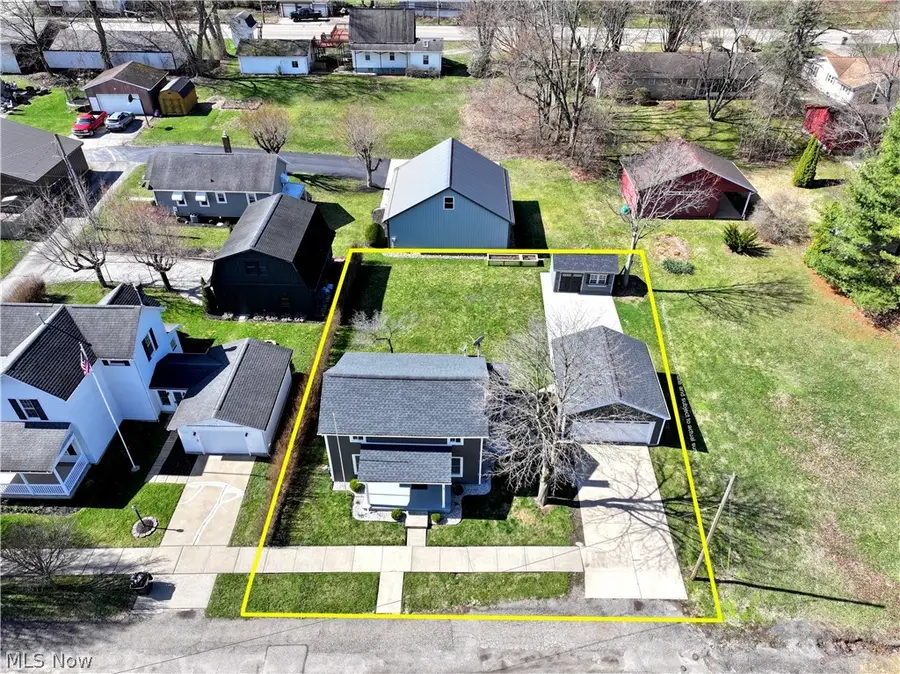 124 2nd Nw Avenue, Beach City, OH 44608 - #3