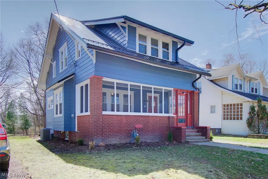 225 Shadyside Court, Alliance, OH 44601 - #2