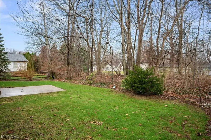 909 Lake Terrace Drive, Painesville, OH 44077 - #3