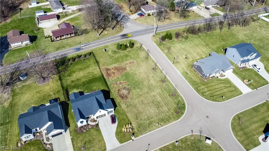 5677 Shadow Ridge Nw Circle, North Canton, OH 44720 - #2