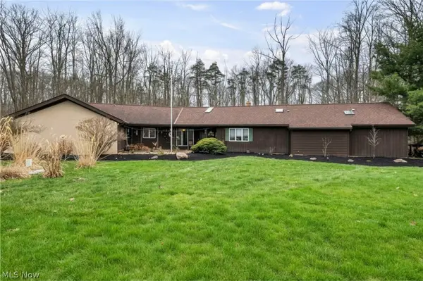 2960 Millgate Drive, Willoughby Hills, OH 44094