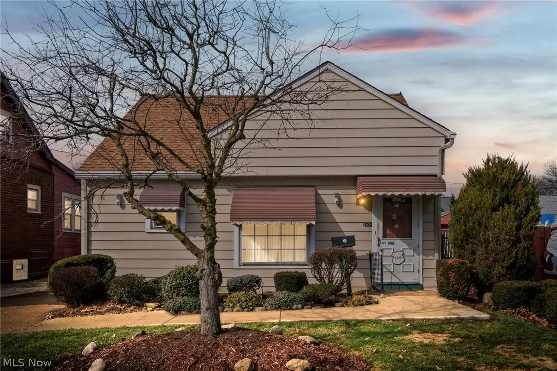 4526 W 172nd Street, Cleveland, OH 44135 - #1
