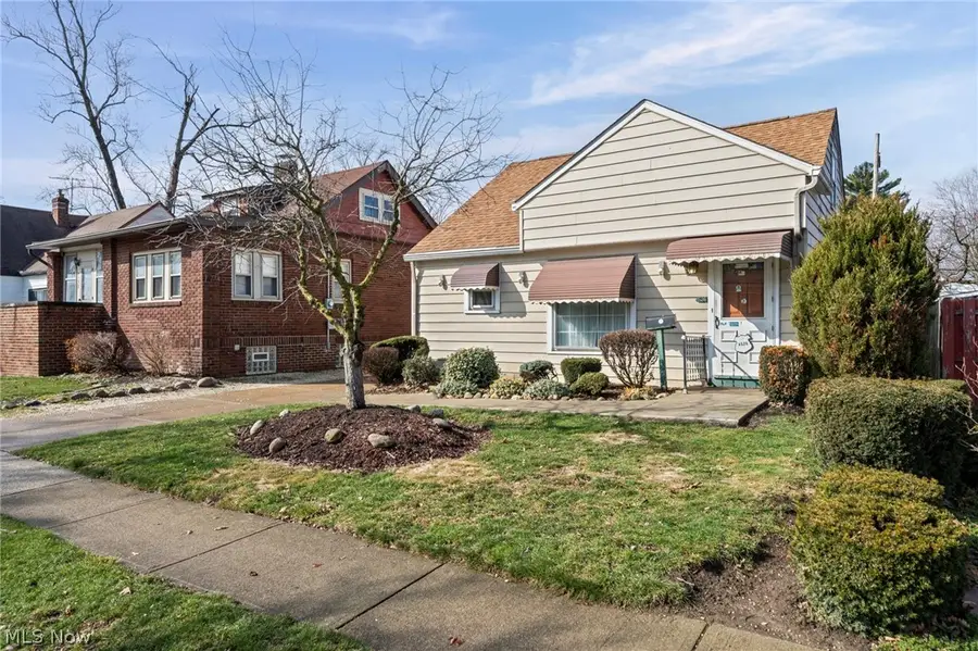 4526 W 172nd Street, Cleveland, OH 44135 - #3