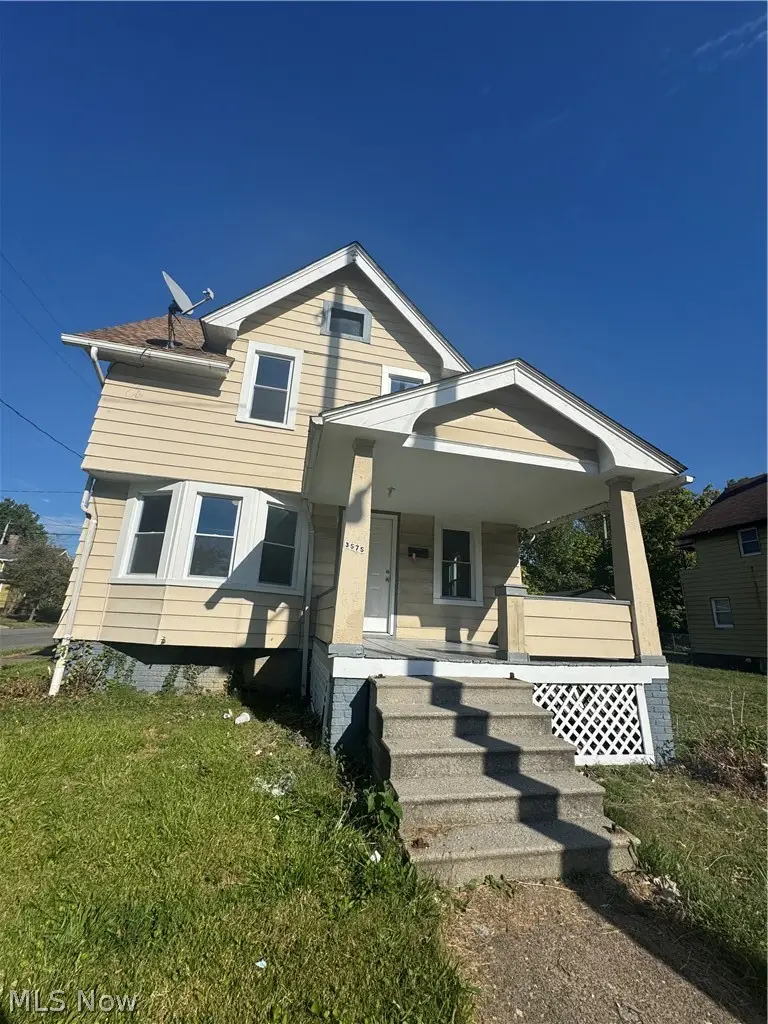 3575 E 105th Street, Cleveland, OH 44105 - #2