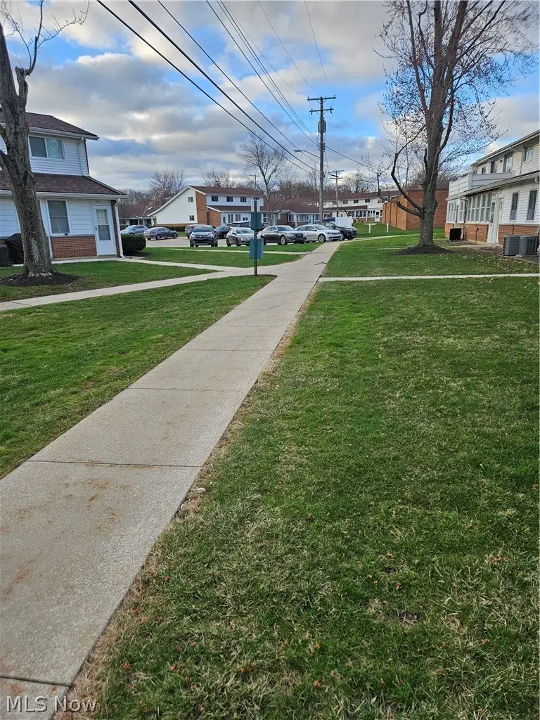 25600 Country Club Boulevard #12, North Olmsted, OH 44070 - #3