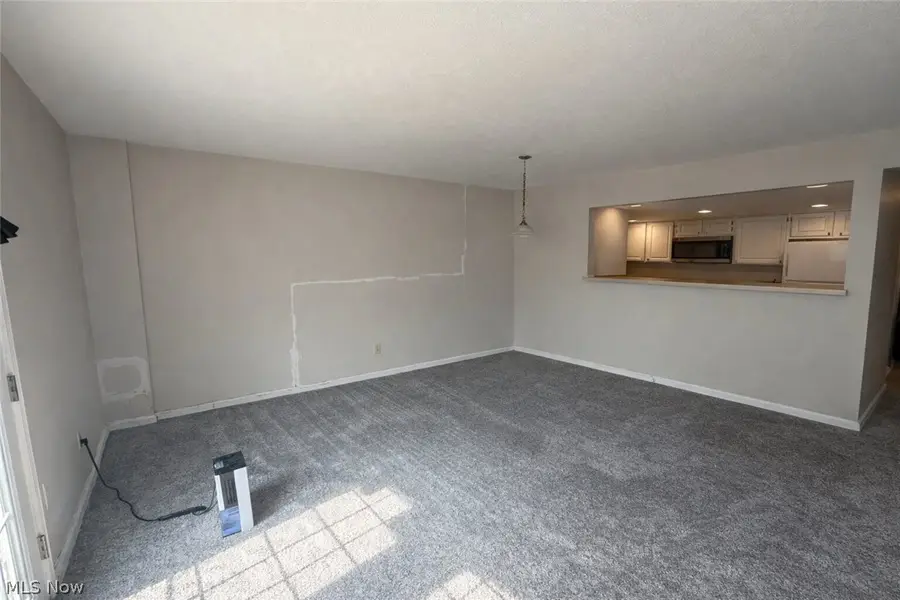 633 Lakeview S Drive, Grove City, OH 43123 - #3