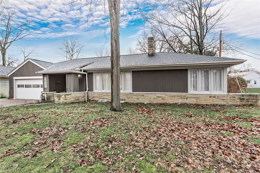 16237 Forest Hills Boulevard, Cleveland Heights, OH 44112 - #3