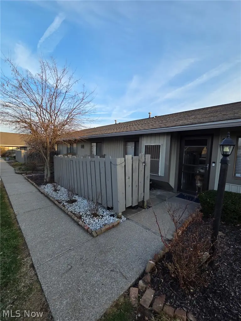 951 Kirkwall Drive, Akron, OH 44321 - #2