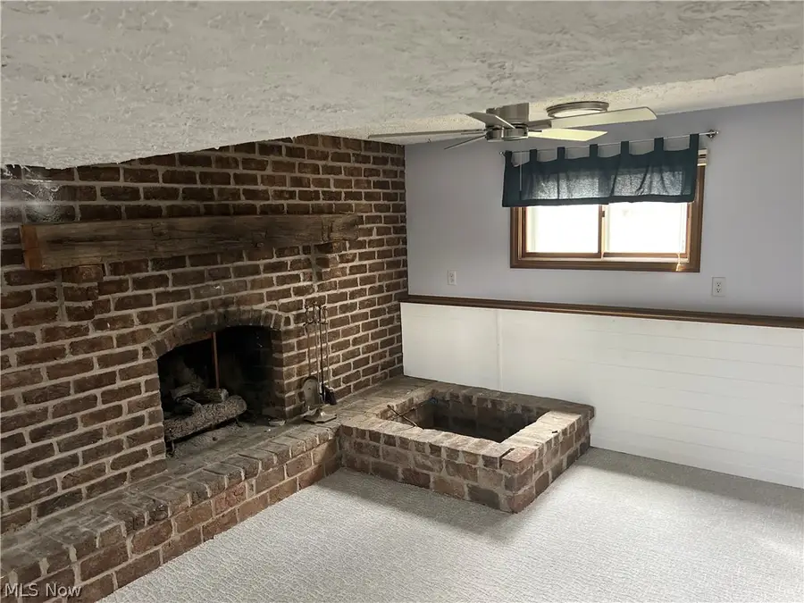 2496 Vollmer Avenue, Austintown, OH 44451 - #2