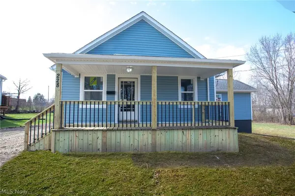 228 Center Street, Hubbard, OH 44425