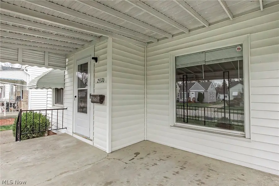 25370 Drakefield Avenue, Euclid, OH 44132 - #3