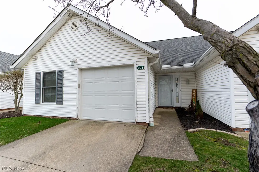 204 Harbor Ridge Lane, Fairport Harbor, OH 44077 - #1
