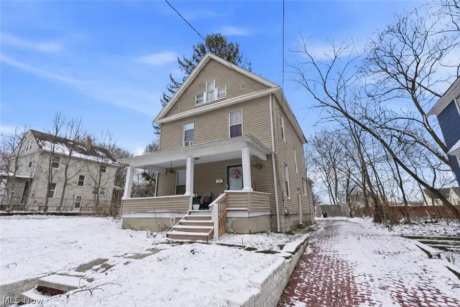 975 Raymond Street, Akron, OH 44307 - #2